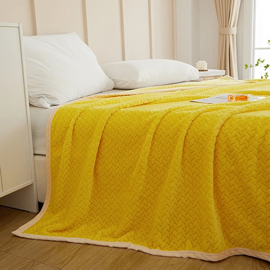 Pineapple Check Flannel Blanket