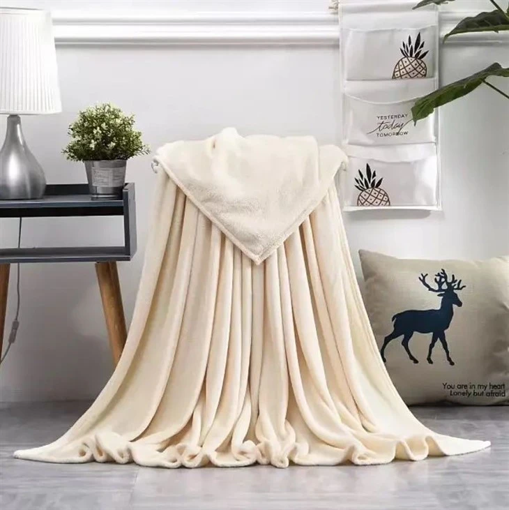 white flannel blanket