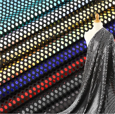 Glanzende podiumjurkstof