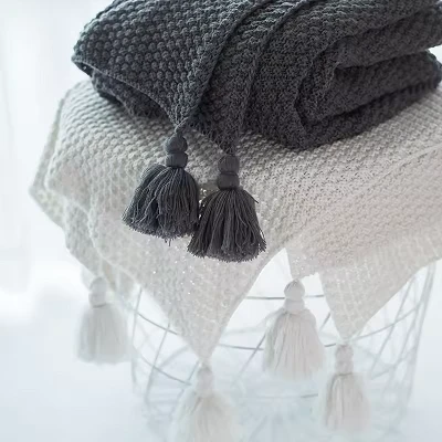 Solid Color Knitted Tassel Blanket
